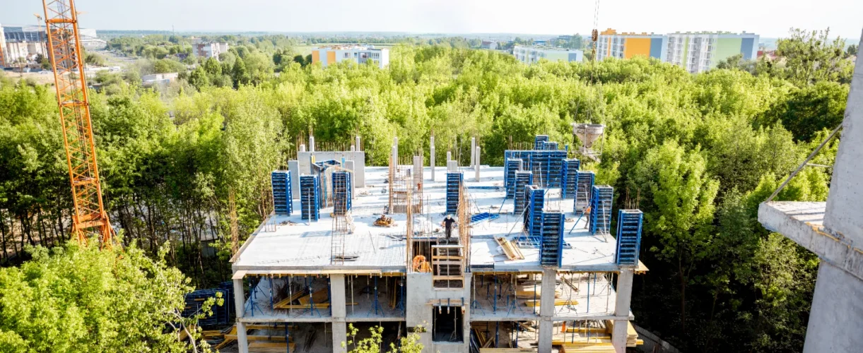 Чем отличается жизнь в доме от жизни в квартире