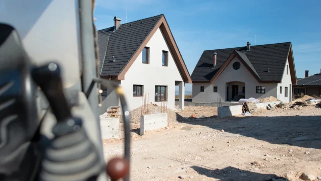 Что нужно делать каждый год, чтобы дом не старел